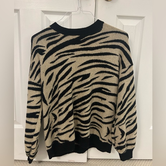 zebra print sweater - Picture 1 of 2